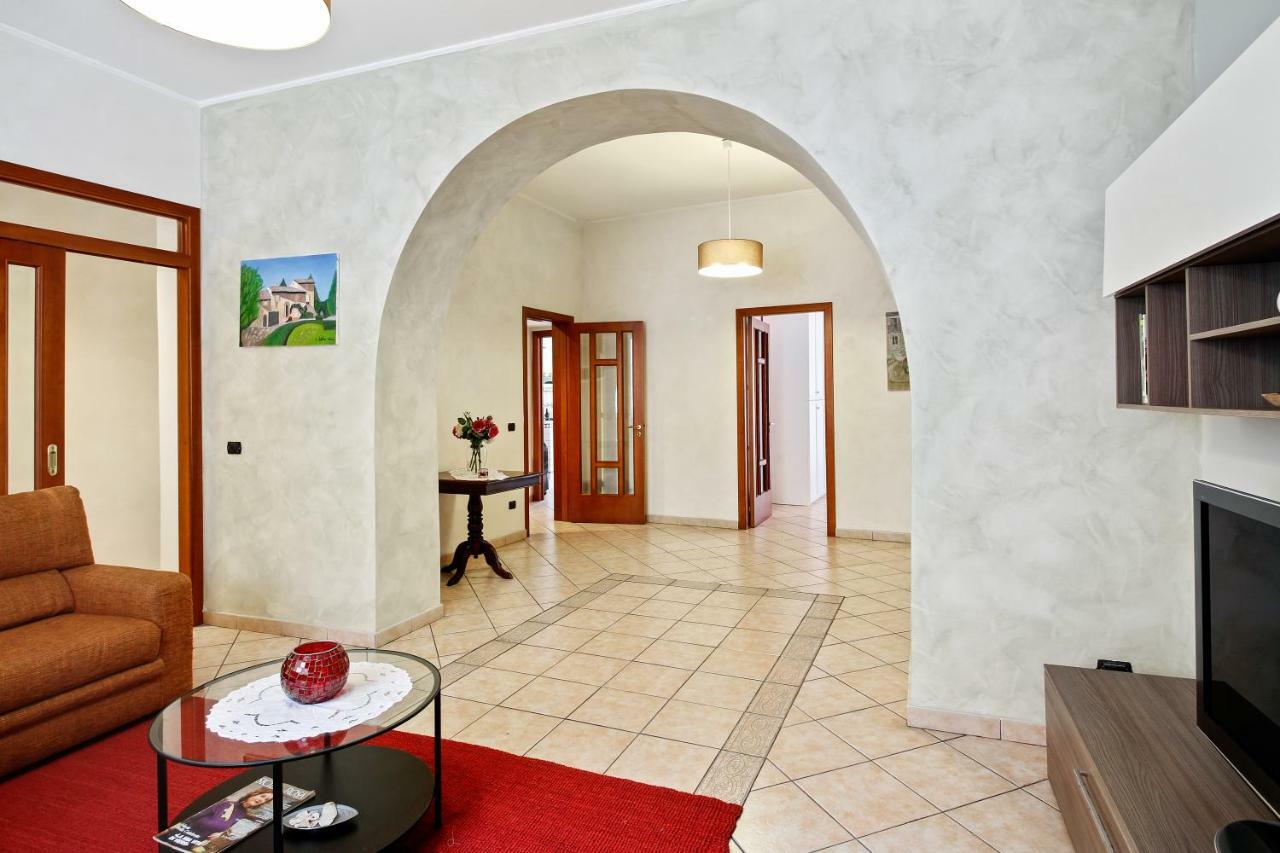 Central Balcony Apartment Catania Ngoại thất bức ảnh