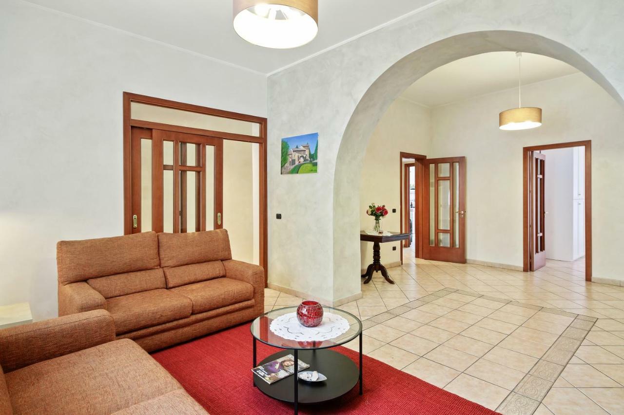 Central Balcony Apartment Catania Ngoại thất bức ảnh